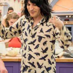 Bake Off Noel Fielding Bird Printed Shirt – Full View
