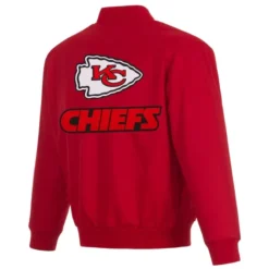 Turn heads wherever you go with the Kansas City Chiefs Red Varsity Jacket. The back showcases a large embroidered Chiefs logo along with bold ‘CHIEFS’ lettering, making your loyalty unmistakable. The ribbed waistband and cuffs provide a snug fit, ensuring both comfort and durability. Ideal for chilly game nights or casual outings, this jacket is the ultimate way to celebrate your love for the Chiefs!