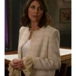 Leverage Redemption Season 3 Episode 4 The Hustler Job Sophie’s White Tweed Jacket worn by Sophie for a classic and elegant look in the episode.