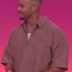 Tai wearing a zip polo shirt on Pop The Balloon Live Season 1.